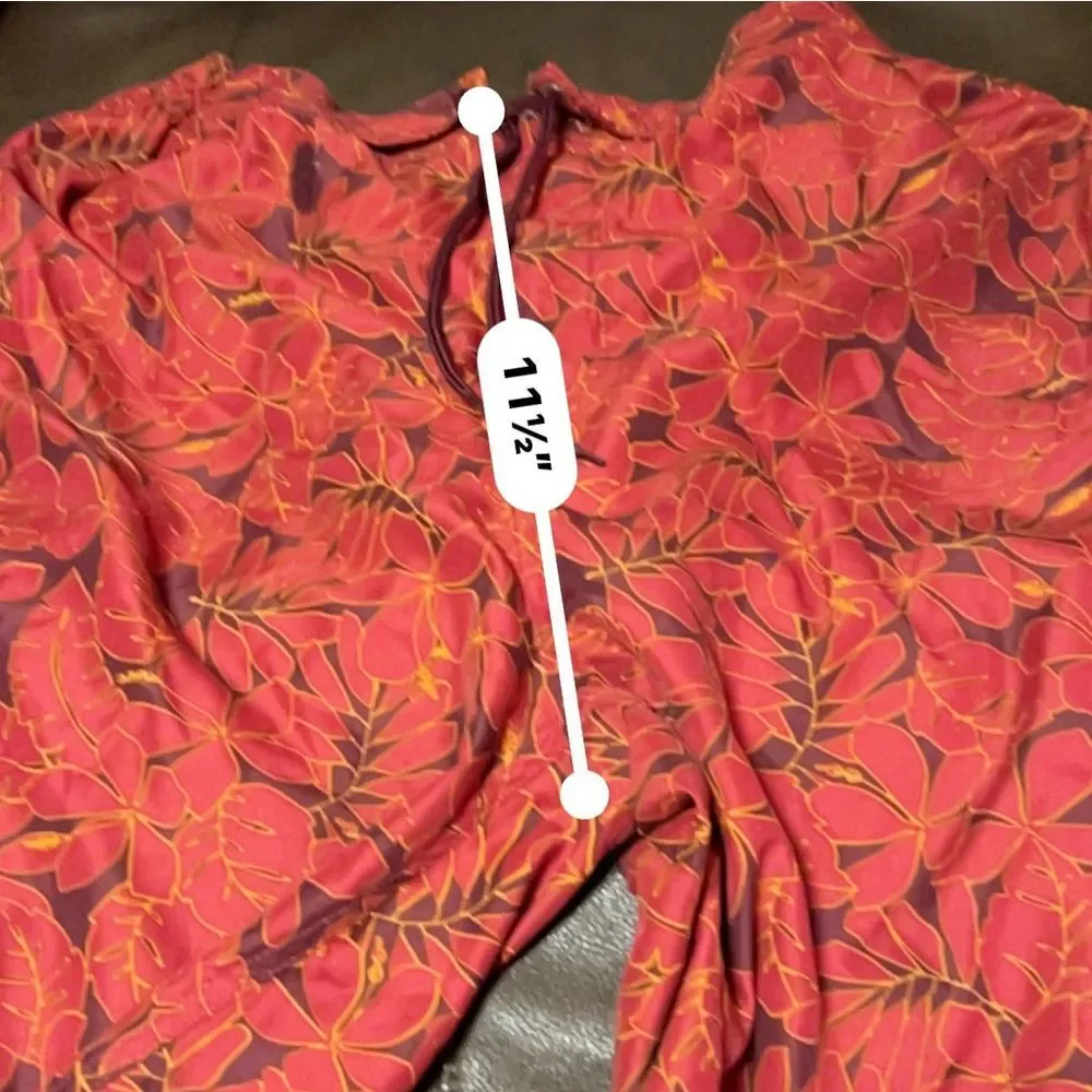 Covington Swim Trunks Large Red Floral
